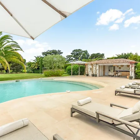 Moutte * 圣特罗佩